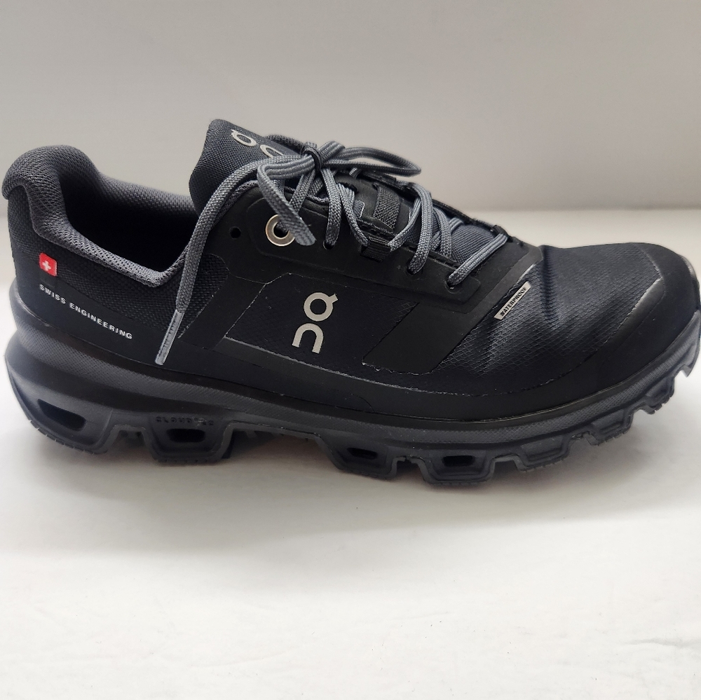 On cloudventure waterproof shoes for women size 7 sneakers